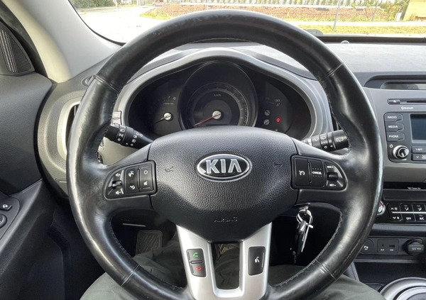 Kia Sportage cena 51500 przebieg: 153000, rok produkcji 2014 z Starachowice małe 596